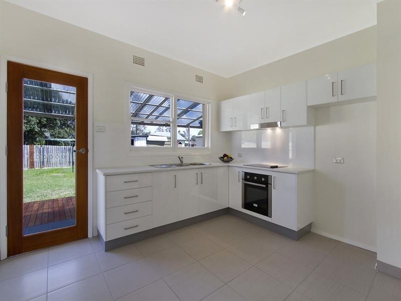 8 Conrad Street, Richmond NSW 2753