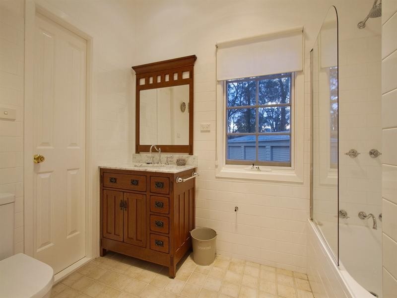 668 Bells Line of Road, Kurrajong NSW 2758