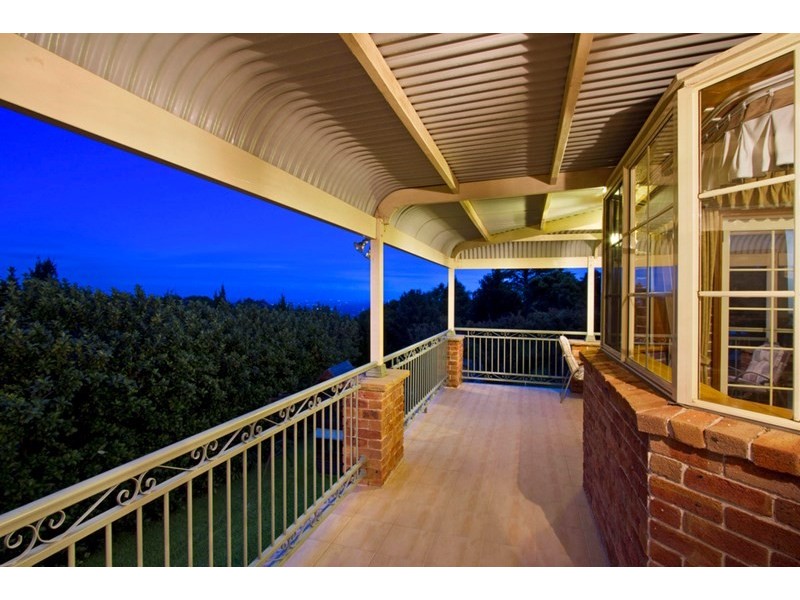 8 Douglas Road, Kurrajong Heights NSW 2758