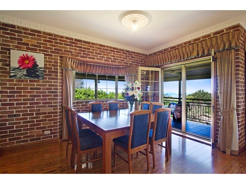 8 Douglas Road, Kurrajong Heights NSW 2758