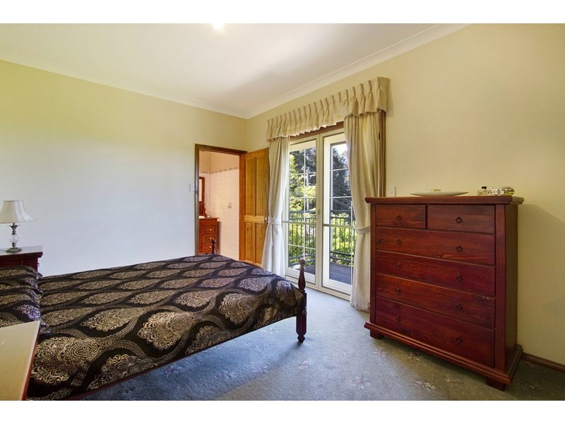 8 Douglas Road, Kurrajong Heights NSW 2758