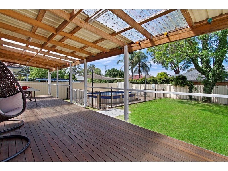 9 Clarke Avenue, Hobartville NSW 2753