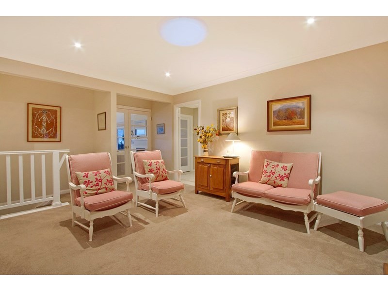 60 Warks Hill Road, Kurrajong Heights NSW 2758