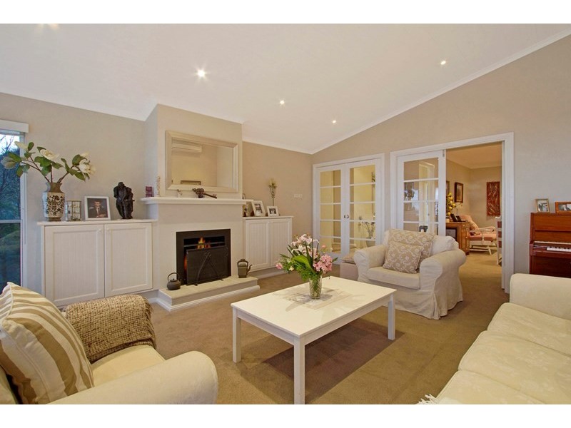 60 Warks Hill Road, Kurrajong Heights NSW 2758