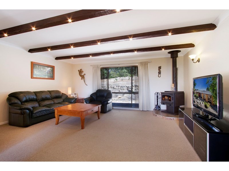 2 Pamela Crescent, Bowen Mountain NSW 2753