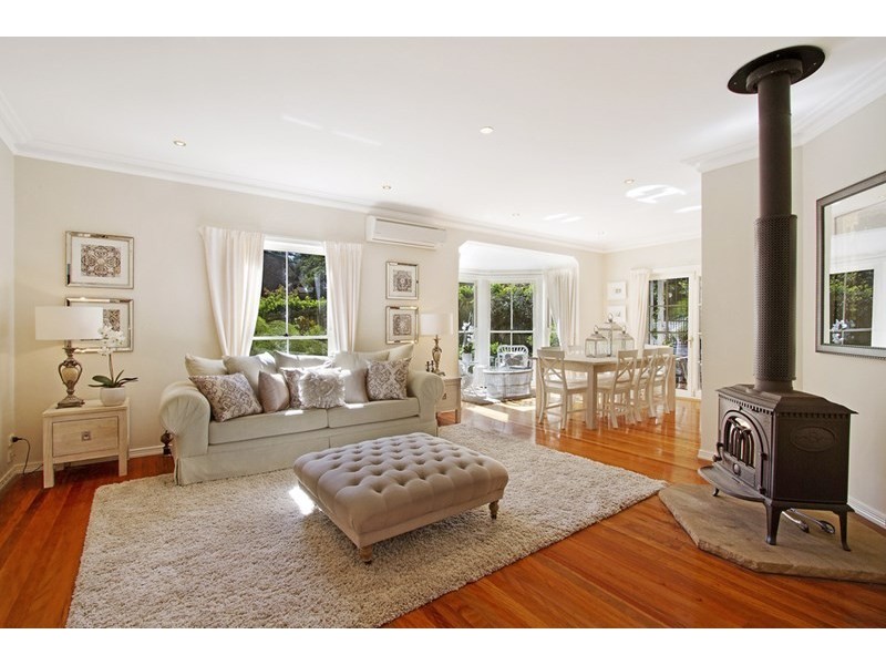 33 Burralow Road, Kurrajong Heights NSW 2758