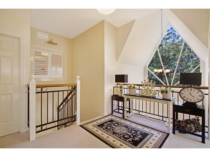 33 Burralow Road, Kurrajong Heights NSW 2758