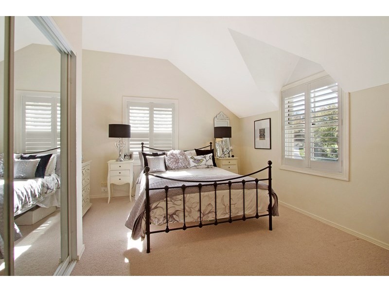 33 Burralow Road, Kurrajong Heights NSW 2758