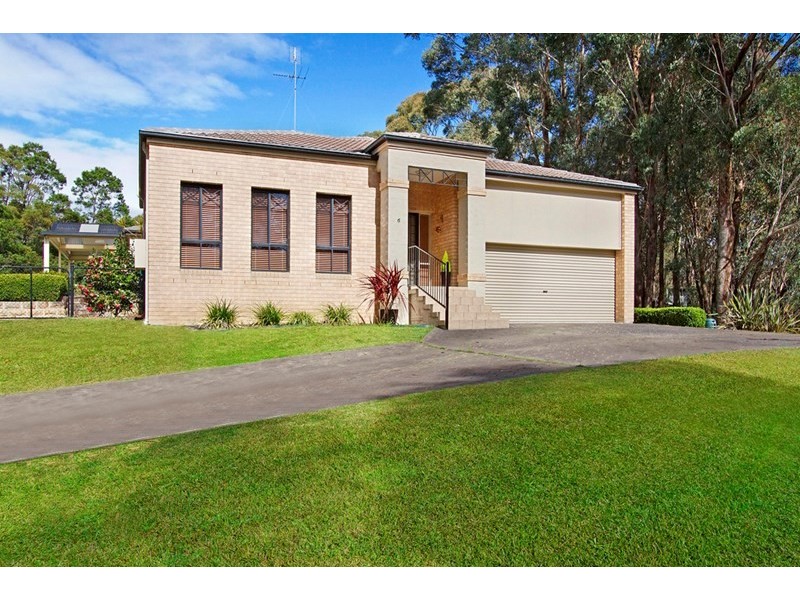 6 Coach House Road, Kurrajong Heights NSW 2758