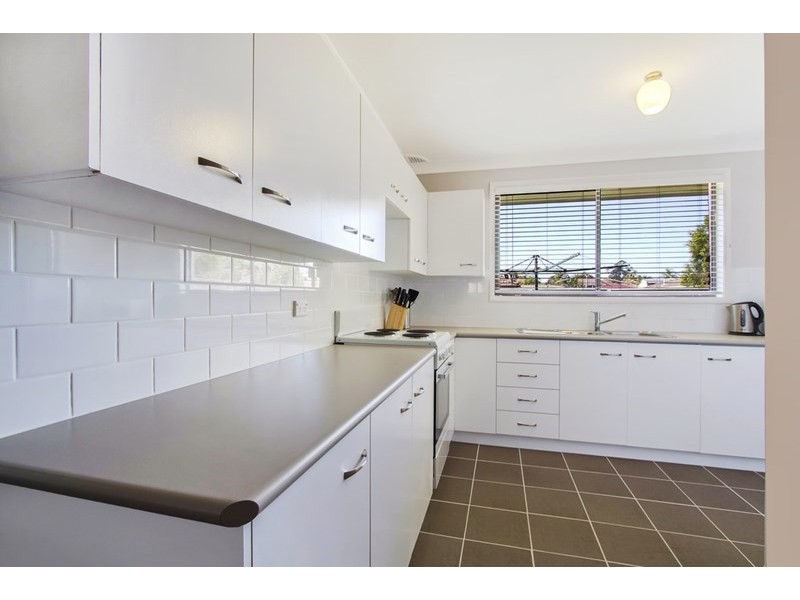 18 Red House Crescent, Mcgraths Hill NSW 2756