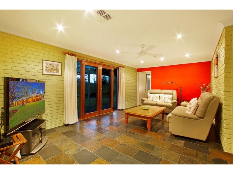 129 Mountain View Close, Kurrajong NSW 2758