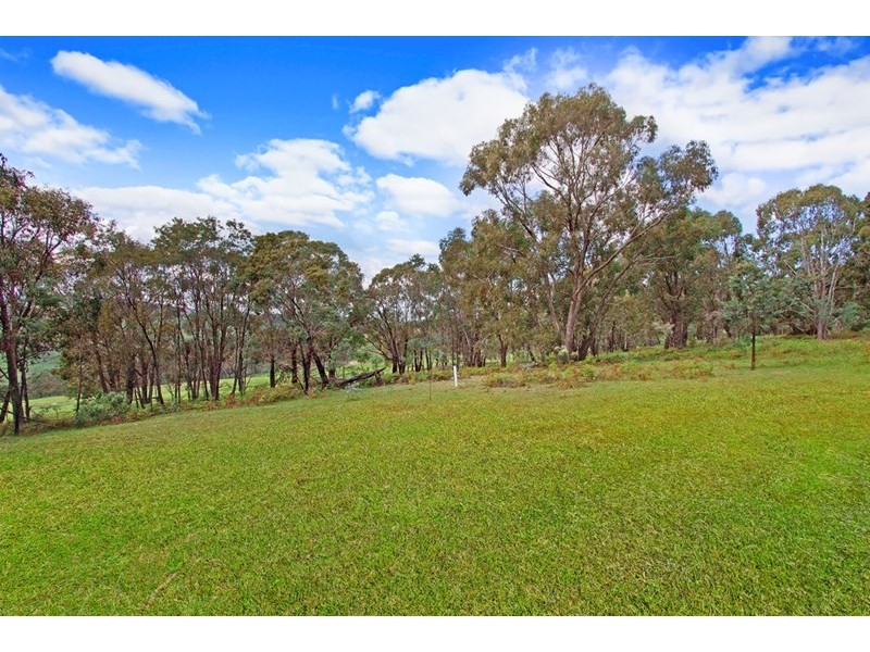 5 Hat Hill Lane, Meadow Flat NSW 2795
