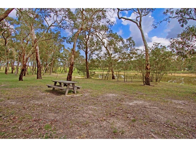 5 Hat Hill Lane, Meadow Flat NSW 2795