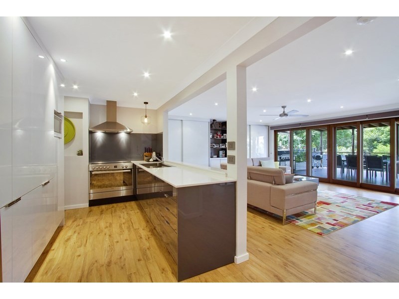 261 Lieutenant Bowen Drive, Bowen Mountain NSW 2753