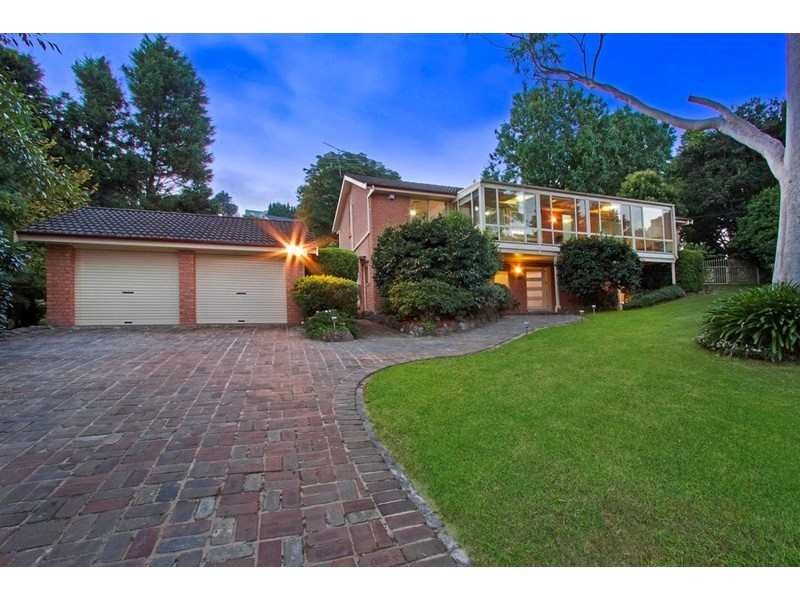 13 Pecks Road, Kurrajong Heights NSW 2758