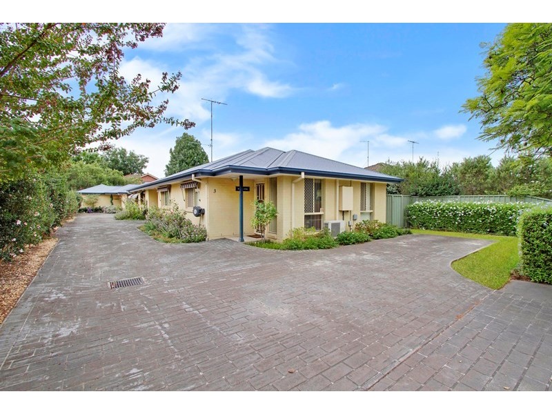 2/121 Lennox Street, Richmond NSW 2753