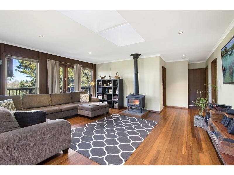 15 Pinedale Place, Kurrajong Heights NSW 2758