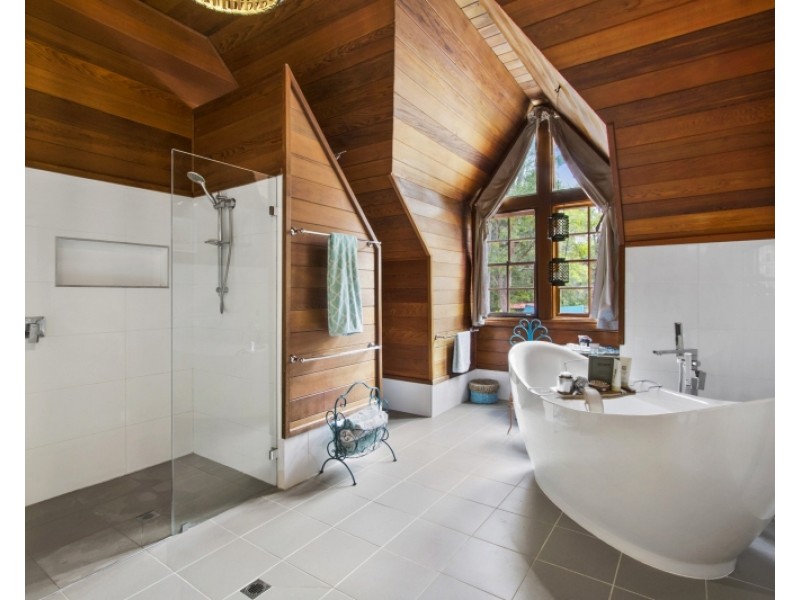 137 Mountain View Close, Kurrajong Hills NSW 2758