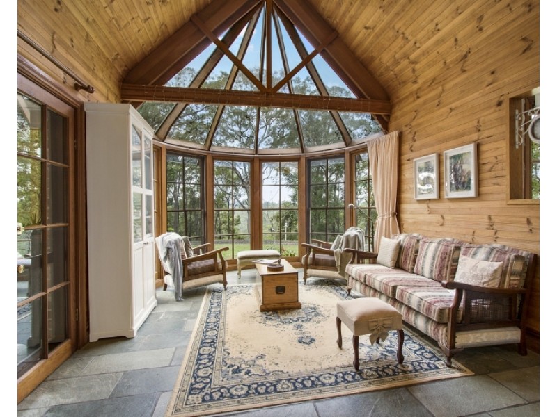 137 Mountain View Close, Kurrajong Hills NSW 2758