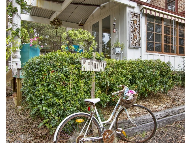 137 Mountain View Close, Kurrajong Hills NSW 2758