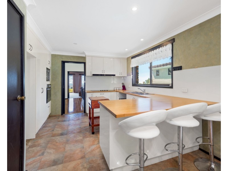 8 Frederick Place, Kurrajong Heights NSW 2758