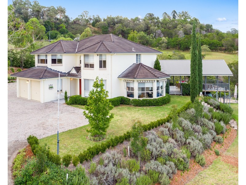 44 Pine Place, Grose Vale NSW 2753