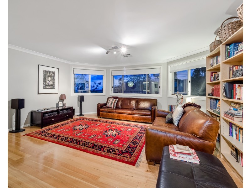 44 Pine Place, Grose Vale NSW 2753