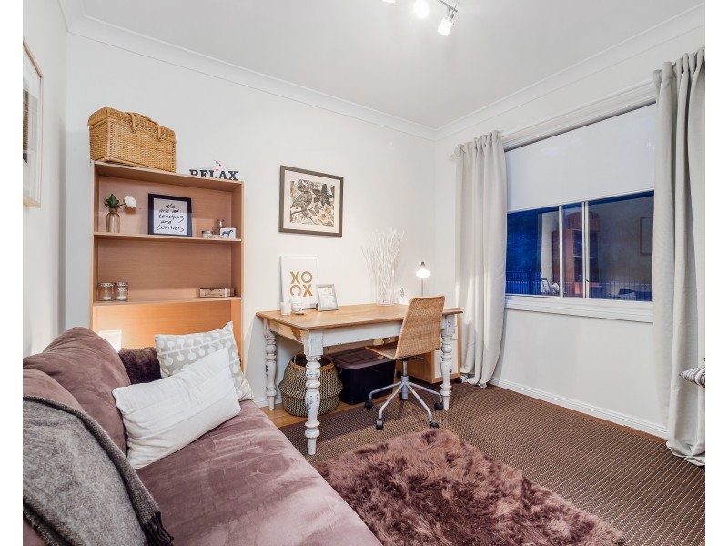 44 Pine Place, Grose Vale NSW 2753