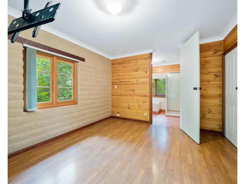 127 Warks Hill Road, Kurrajong Heights NSW 2758