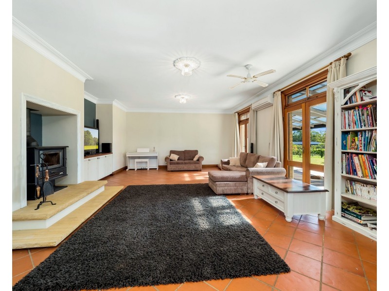 253 Blaxlands Ridge Road, Kurrajong NSW 2758