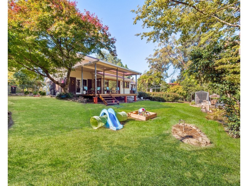 15 Stanley Avenue, Kurrajong Heights NSW 2758