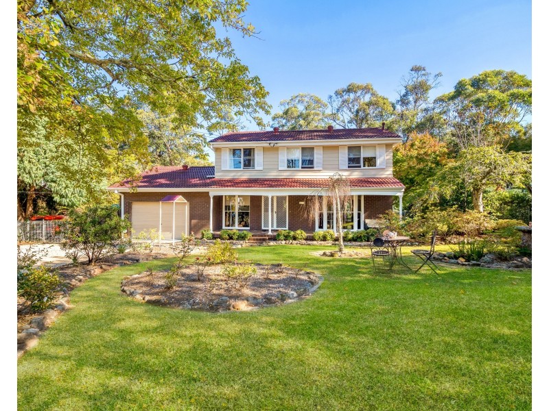 15 Stanley Avenue, Kurrajong Heights NSW 2758