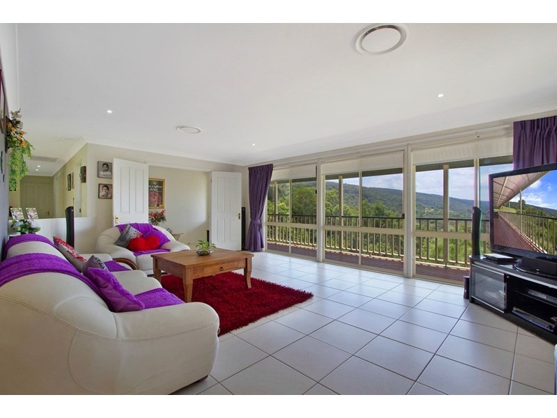 2 Hermitage Road, Kurrajong Hills NSW 2758