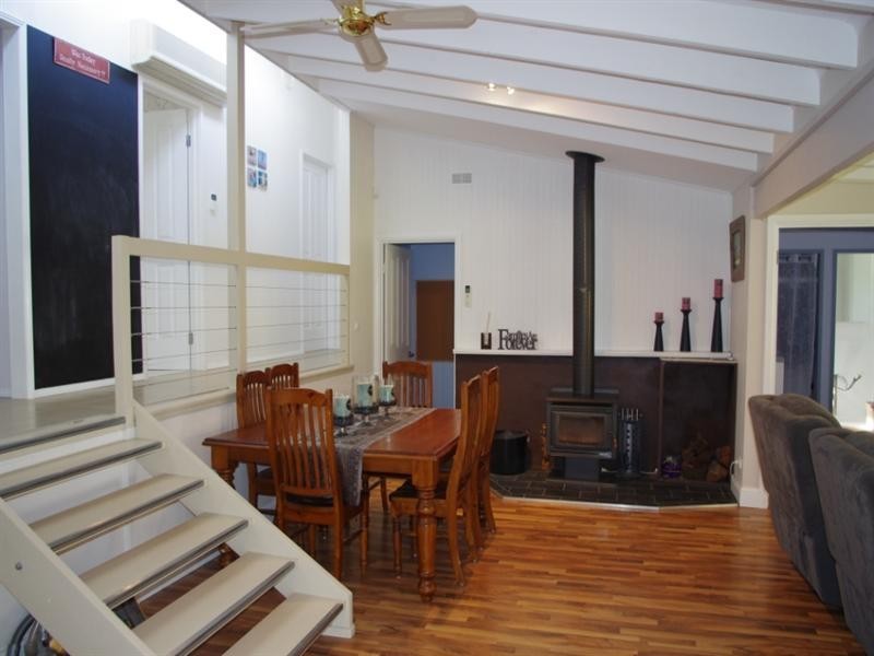 385 Lt Bowen Drive, Bowen Mountain NSW 2753