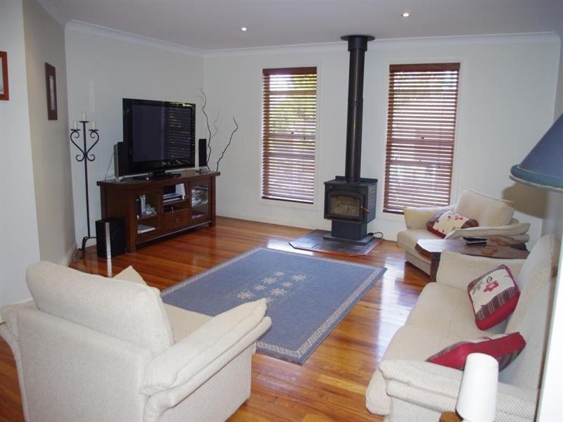 317 Lieutenant Bowen Drive, Bowen Mountain NSW 2753