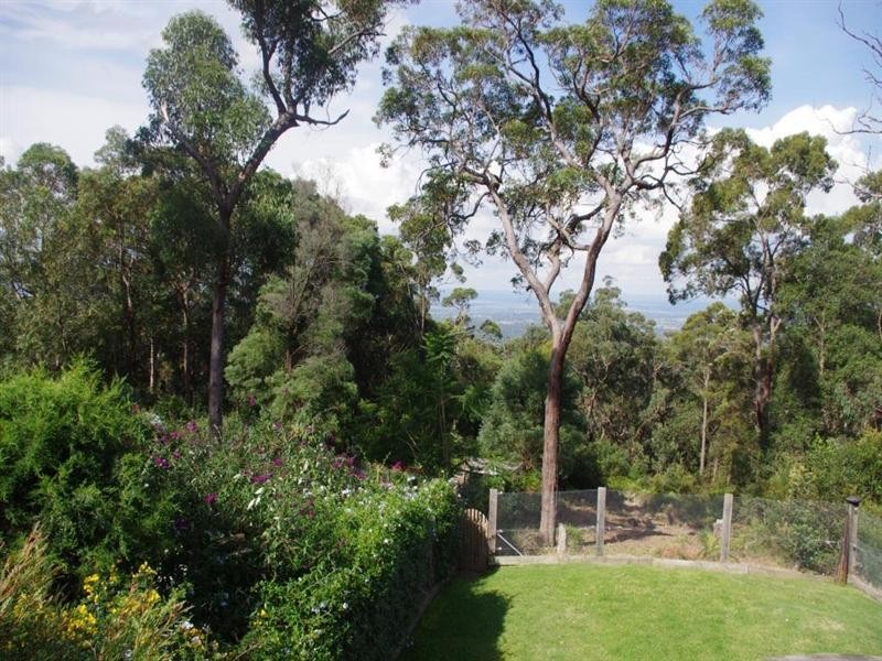 317 Lieutenant Bowen Drive, Bowen Mountain NSW 2753