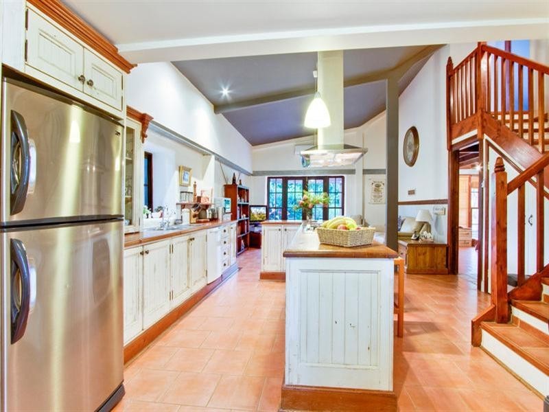 352 Blaxlands Ridge Road, East Kurrajong NSW 2758