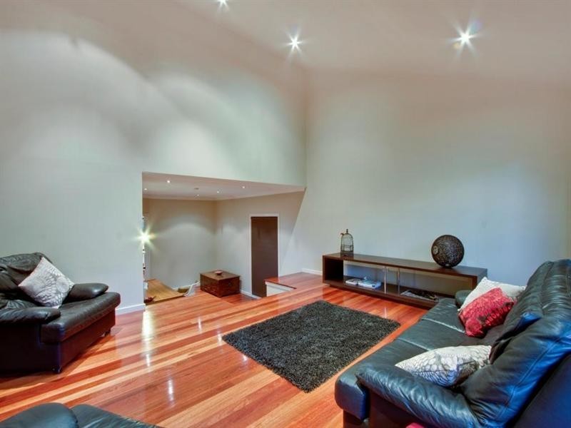 1 Sherwood Street, Kurrajong NSW 2758