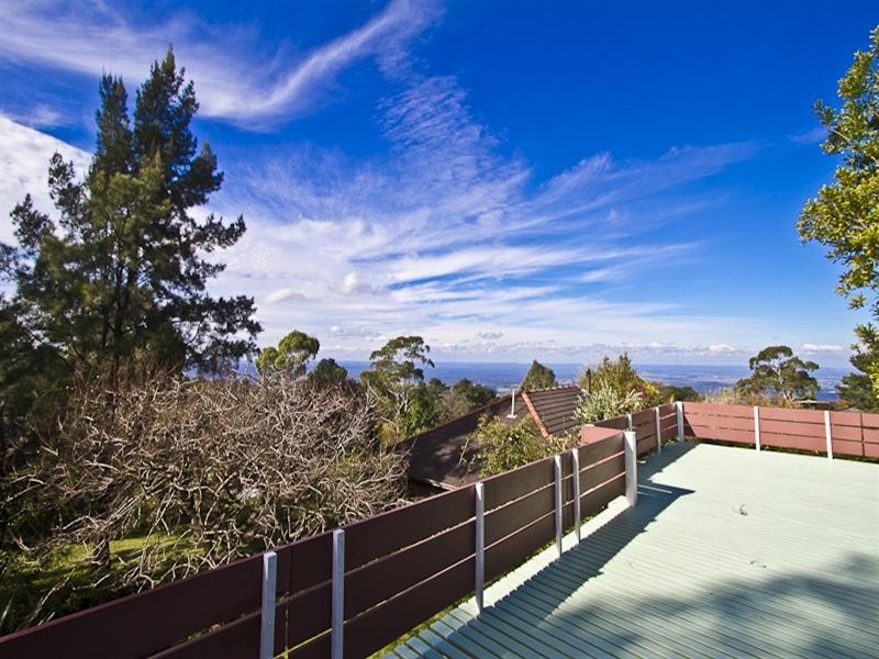 26 Warks Hill Road, Kurrajong Heights NSW 2758