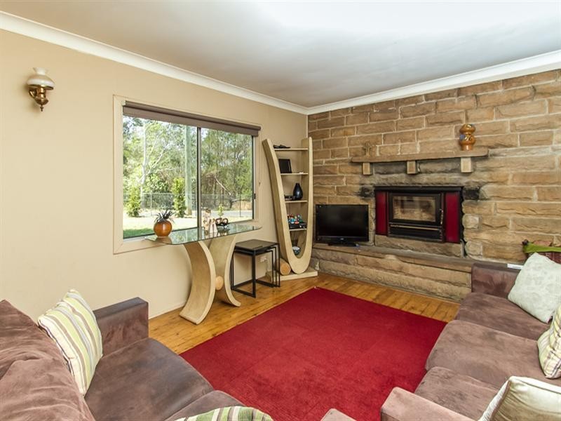 18 Applegum Grove, Kurrajong NSW 2758