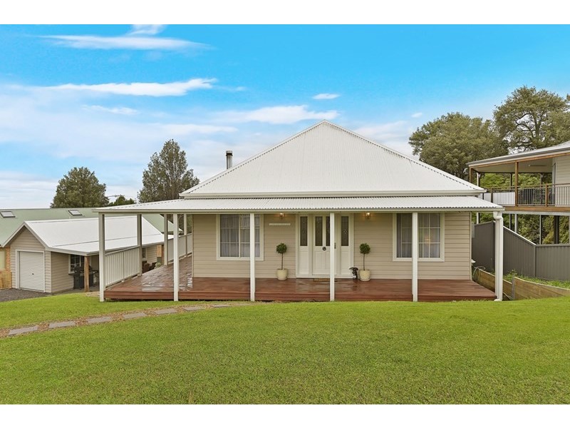 23 Warks Hill Road, Kurrajong Heights NSW 2758