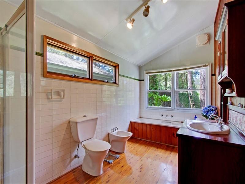 2 Glenara Road, Kurrajong Heights NSW 2758