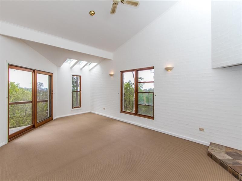 61 Serpentine Lane, Grose Vale NSW 2753