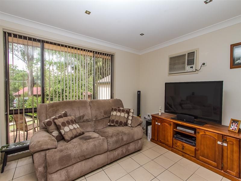 6 Ian Street, Glossodia NSW 2756