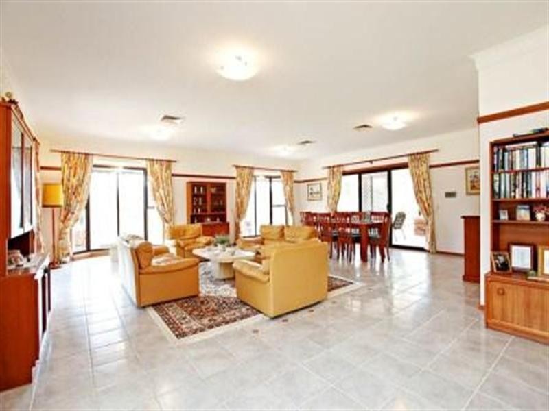 14 Turpentine Grove, Kurrajong NSW 2758