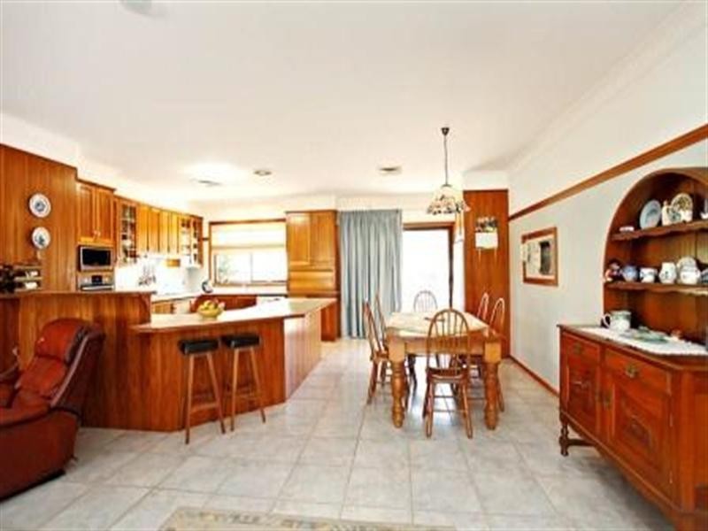 14 Turpentine Grove, Kurrajong NSW 2758