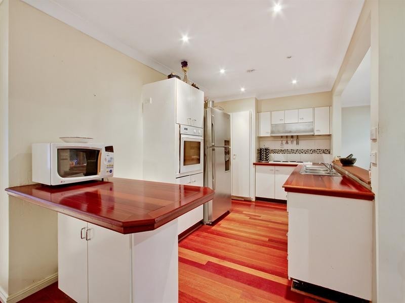 261 Lieutenant Bowen Drive, Bowen Mountain NSW 2753