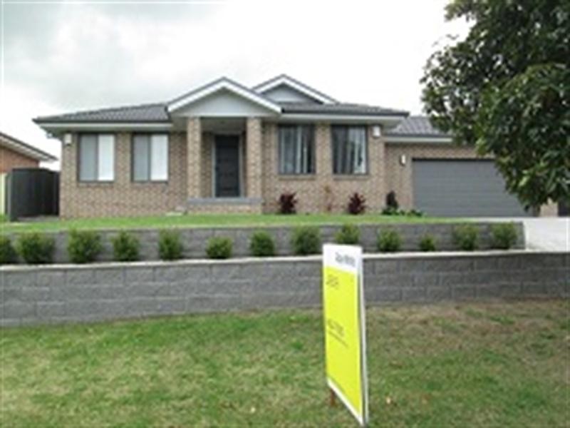 38 Canterbury Drive, Morpeth NSW 2321