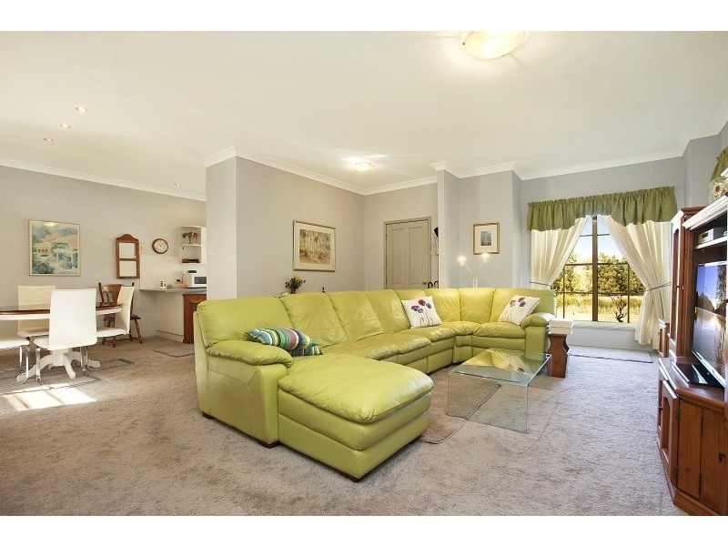 28 Canterbury Drive, Raworth NSW 2321