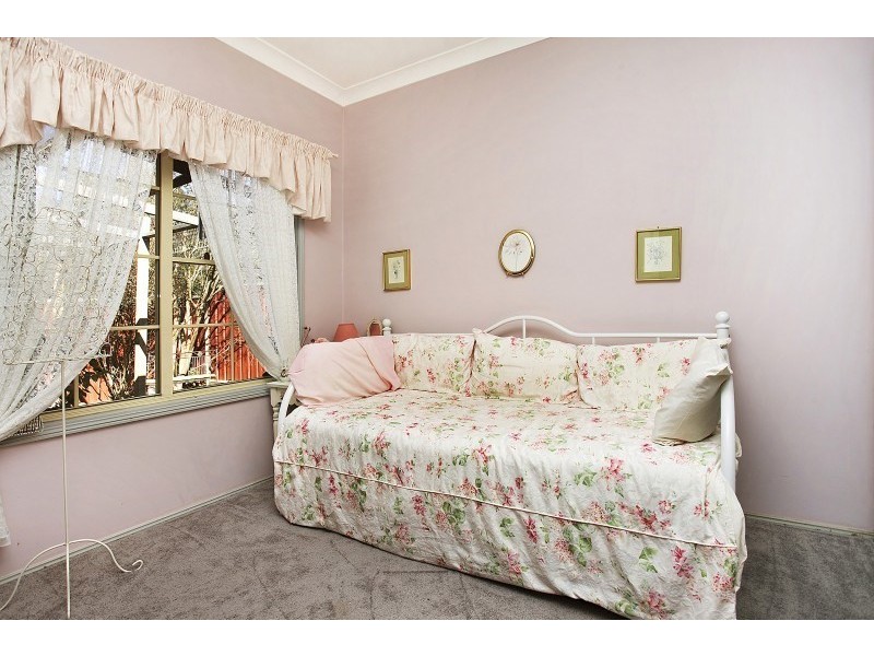 28 Canterbury Drive, Raworth NSW 2321